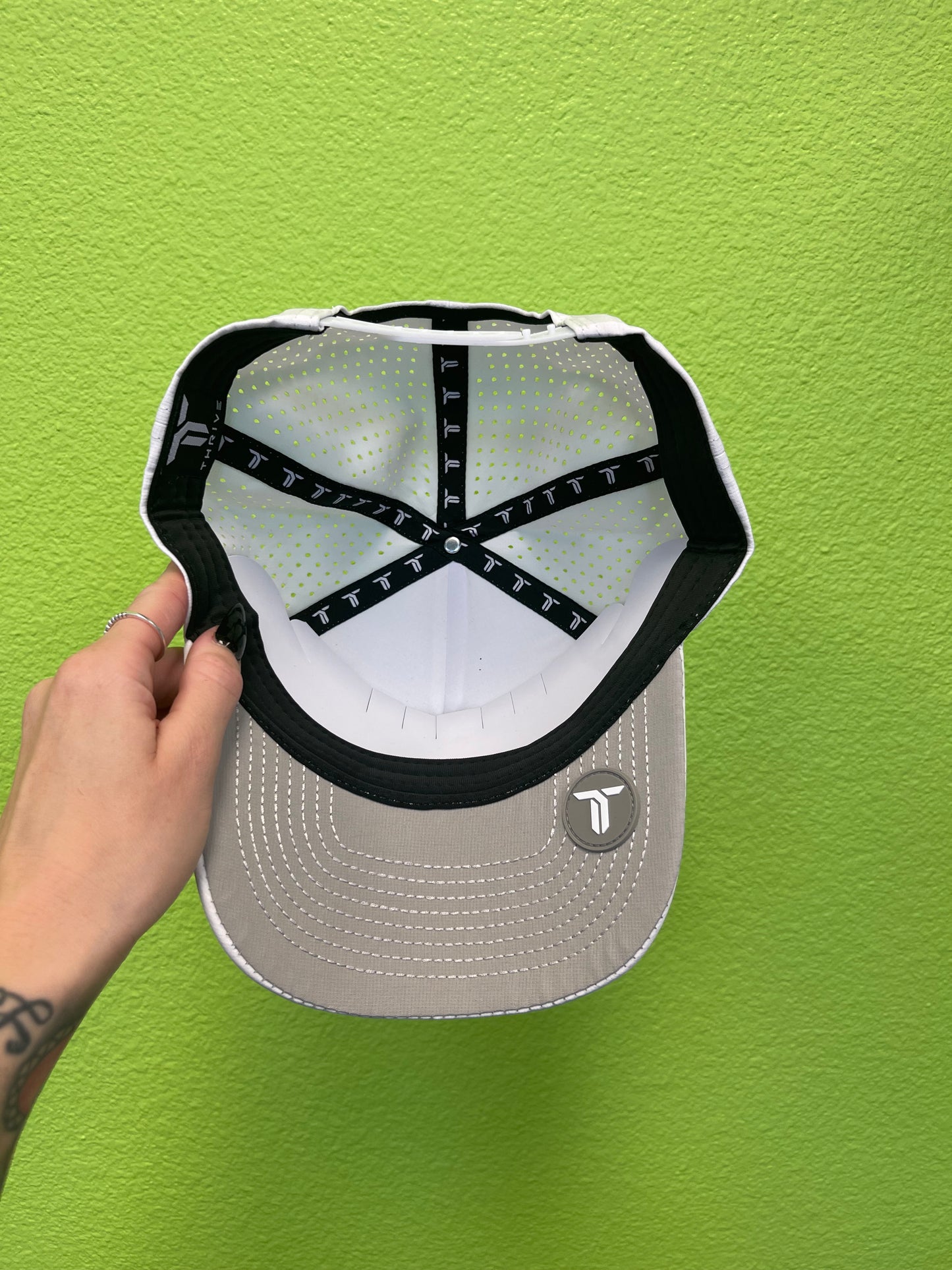 THRIVE Hat - White